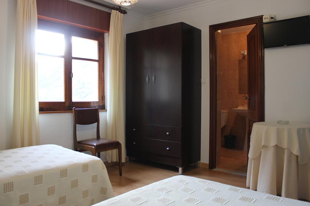 Готель Hostal Monte Rio Trescares Номер фото