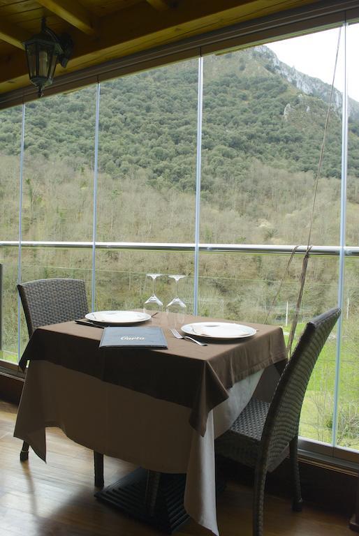 Готель Hostal Monte Rio Trescares Екстер'єр фото