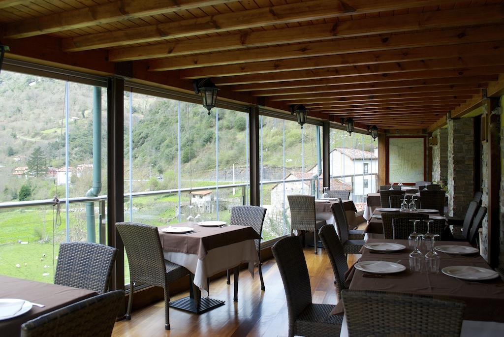 Готель Hostal Monte Rio Trescares Екстер'єр фото